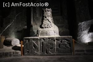 [P22] Wieliczka, Kopalni Soli, Komora Kazimierz Wielki (Sala Cazimir cel Mare), Sala 8, Bustul de sare al Regelui » foto by mprofeanu
 - 
<span class="allrVoted glyphicon glyphicon-heart hidden" id="av1355881"></span>
<a class="m-l-10 hidden" id="sv1355881" onclick="voting_Foto_DelVot(,1355881,23877)" role="button">șterge vot <span class="glyphicon glyphicon-remove"></span></a>
<a id="v91355881" class=" c-red"  onclick="voting_Foto_SetVot(1355881)" role="button"><span class="glyphicon glyphicon-heart-empty"></span> <b>LIKE</b> = Votează poza</a> <img class="hidden"  id="f1355881W9" src="/imagini/loader.gif" border="0" /><span class="AjErrMes hidden" id="e1355881ErM"></span>