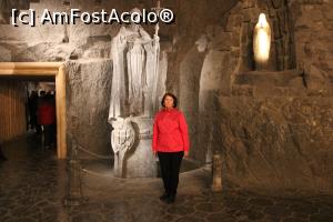[P38] Wieliczka, Kopalni Soli, Kaplica Św. Kinga, Papa Ioan Paul al II-lea din sare și în stânga coridorul ce duce la alte săli.... » foto by mprofeanu
 - 
<span class="allrVoted glyphicon glyphicon-heart hidden" id="av1355897"></span>
<a class="m-l-10 hidden" id="sv1355897" onclick="voting_Foto_DelVot(,1355897,23877)" role="button">șterge vot <span class="glyphicon glyphicon-remove"></span></a>
<a id="v91355897" class=" c-red"  onclick="voting_Foto_SetVot(1355897)" role="button"><span class="glyphicon glyphicon-heart-empty"></span> <b>LIKE</b> = Votează poza</a> <img class="hidden"  id="f1355897W9" src="/imagini/loader.gif" border="0" /><span class="AjErrMes hidden" id="e1355897ErM"></span>