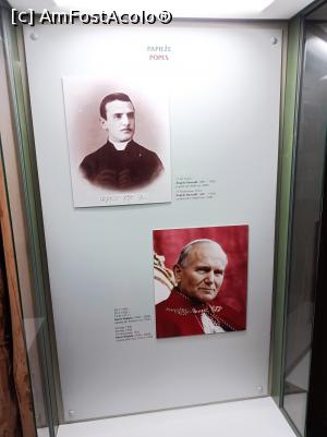 [P69] Wieliczka, Muzeum Żup, Komora Maria Teresa II, Expoziția Turism în Mina Wieliczka, Papi ce au vizitat Salina, Paul Ioan al II-lea și Ioan al XXIII-lea » foto by mprofeanu
 - 
<span class="allrVoted glyphicon glyphicon-heart hidden" id="av1355928"></span>
<a class="m-l-10 hidden" id="sv1355928" onclick="voting_Foto_DelVot(,1355928,23877)" role="button">șterge vot <span class="glyphicon glyphicon-remove"></span></a>
<a id="v91355928" class=" c-red"  onclick="voting_Foto_SetVot(1355928)" role="button"><span class="glyphicon glyphicon-heart-empty"></span> <b>LIKE</b> = Votează poza</a> <img class="hidden"  id="f1355928W9" src="/imagini/loader.gif" border="0" /><span class="AjErrMes hidden" id="e1355928ErM"></span>