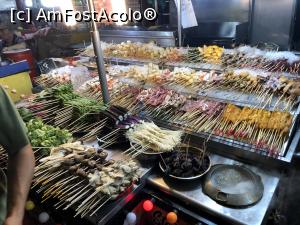 [P14] street food - carne si alte chestii pe bat (unele costa 1 RM)  » foto by Dan&Ema
 - 
<span class="allrVoted glyphicon glyphicon-heart hidden" id="av1141400"></span>
<a class="m-l-10 hidden" id="sv1141400" onclick="voting_Foto_DelVot(,1141400,23893)" role="button">șterge vot <span class="glyphicon glyphicon-remove"></span></a>
<a id="v91141400" class=" c-red"  onclick="voting_Foto_SetVot(1141400)" role="button"><span class="glyphicon glyphicon-heart-empty"></span> <b>LIKE</b> = Votează poza</a> <img class="hidden"  id="f1141400W9" src="/imagini/loader.gif" border="0" /><span class="AjErrMes hidden" id="e1141400ErM"></span>