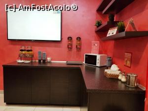 [P08] In fata receptie te poti retrage pentru un ceai sau o cafea » foto by DOINITA
 - 
<span class="allrVoted glyphicon glyphicon-heart hidden" id="av980843"></span>
<a class="m-l-10 hidden" id="sv980843" onclick="voting_Foto_DelVot(,980843,23896)" role="button">șterge vot <span class="glyphicon glyphicon-remove"></span></a>
<a id="v9980843" class=" c-red"  onclick="voting_Foto_SetVot(980843)" role="button"><span class="glyphicon glyphicon-heart-empty"></span> <b>LIKE</b> = Votează poza</a> <img class="hidden"  id="f980843W9" src="/imagini/loader.gif" border="0" /><span class="AjErrMes hidden" id="e980843ErM"></span>