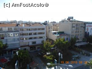 [P22] Canakkale văzut de pe terasa Kule hotel » foto by zlatna
 - 
<span class="allrVoted glyphicon glyphicon-heart hidden" id="av981011"></span>
<a class="m-l-10 hidden" id="sv981011" onclick="voting_Foto_DelVot(,981011,23899)" role="button">șterge vot <span class="glyphicon glyphicon-remove"></span></a>
<a id="v9981011" class=" c-red"  onclick="voting_Foto_SetVot(981011)" role="button"><span class="glyphicon glyphicon-heart-empty"></span> <b>LIKE</b> = Votează poza</a> <img class="hidden"  id="f981011W9" src="/imagini/loader.gif" border="0" /><span class="AjErrMes hidden" id="e981011ErM"></span>
