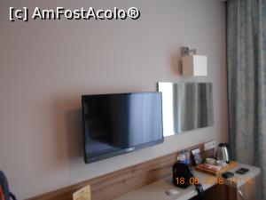 [P05] televizorul din camera noastră » foto by zlatna
 - 
<span class="allrVoted glyphicon glyphicon-heart hidden" id="av980990"></span>
<a class="m-l-10 hidden" id="sv980990" onclick="voting_Foto_DelVot(,980990,23899)" role="button">șterge vot <span class="glyphicon glyphicon-remove"></span></a>
<a id="v9980990" class=" c-red"  onclick="voting_Foto_SetVot(980990)" role="button"><span class="glyphicon glyphicon-heart-empty"></span> <b>LIKE</b> = Votează poza</a> <img class="hidden"  id="f980990W9" src="/imagini/loader.gif" border="0" /><span class="AjErrMes hidden" id="e980990ErM"></span>