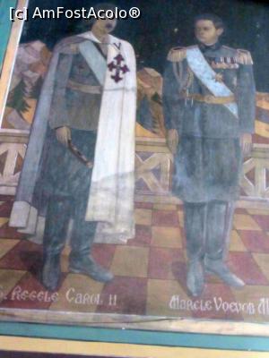 [P09] Tablou votiv cu regele Carol al II-lea şi Marele Voievod Mihai » foto by Michi
 - 
<span class="allrVoted glyphicon glyphicon-heart hidden" id="av981641"></span>
<a class="m-l-10 hidden" id="sv981641" onclick="voting_Foto_DelVot(,981641,23916)" role="button">șterge vot <span class="glyphicon glyphicon-remove"></span></a>
<a id="v9981641" class=" c-red"  onclick="voting_Foto_SetVot(981641)" role="button"><span class="glyphicon glyphicon-heart-empty"></span> <b>LIKE</b> = Votează poza</a> <img class="hidden"  id="f981641W9" src="/imagini/loader.gif" border="0" /><span class="AjErrMes hidden" id="e981641ErM"></span>