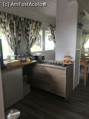 [P35] La MD, sala de mese Zupan, noi am sărit peste acest MD » foto by krisstinna
 - 
<span class="allrVoted glyphicon glyphicon-heart hidden" id="av987130"></span>
<a class="m-l-10 hidden" id="sv987130" onclick="voting_Foto_DelVot(,987130,23919)" role="button">șterge vot <span class="glyphicon glyphicon-remove"></span></a>
<a id="v9987130" class=" c-red"  onclick="voting_Foto_SetVot(987130)" role="button"><span class="glyphicon glyphicon-heart-empty"></span> <b>LIKE</b> = Votează poza</a> <img class="hidden"  id="f987130W9" src="/imagini/loader.gif" border="0" /><span class="AjErrMes hidden" id="e987130ErM"></span>