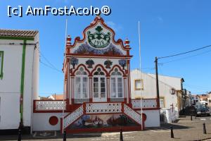 [P10] Insula Terceira, Sao Sebastiao, Imperio do Divino Espirito Santo, se vede în vârf coroana și porumbelul » foto by mprofeanu
 - 
<span class="allrVoted glyphicon glyphicon-heart hidden" id="av983824"></span>
<a class="m-l-10 hidden" id="sv983824" onclick="voting_Foto_DelVot(,983824,23953)" role="button">șterge vot <span class="glyphicon glyphicon-remove"></span></a>
<a id="v9983824" class=" c-red"  onclick="voting_Foto_SetVot(983824)" role="button"><span class="glyphicon glyphicon-heart-empty"></span> <b>LIKE</b> = Votează poza</a> <img class="hidden"  id="f983824W9" src="/imagini/loader.gif" border="0" /><span class="AjErrMes hidden" id="e983824ErM"></span>
