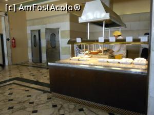 [P43] Iberostar Kantaoui Bay - În restaurant.  » foto by iulianic
 - 
<span class="allrVoted glyphicon glyphicon-heart hidden" id="av1076002"></span>
<a class="m-l-10 hidden" id="sv1076002" onclick="voting_Foto_DelVot(,1076002,23960)" role="button">șterge vot <span class="glyphicon glyphicon-remove"></span></a>
<a id="v91076002" class=" c-red"  onclick="voting_Foto_SetVot(1076002)" role="button"><span class="glyphicon glyphicon-heart-empty"></span> <b>LIKE</b> = Votează poza</a> <img class="hidden"  id="f1076002W9" src="/imagini/loader.gif" border="0" /><span class="AjErrMes hidden" id="e1076002ErM"></span>