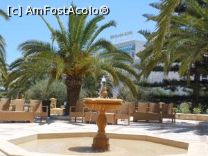 [P45] Iberostar Kantaoui Bay - În resort, fântâna arteziană.  » foto by iulianic
 - 
<span class="allrVoted glyphicon glyphicon-heart hidden" id="av1076004"></span>
<a class="m-l-10 hidden" id="sv1076004" onclick="voting_Foto_DelVot(,1076004,23960)" role="button">șterge vot <span class="glyphicon glyphicon-remove"></span></a>
<a id="v91076004" class=" c-red"  onclick="voting_Foto_SetVot(1076004)" role="button"><span class="glyphicon glyphicon-heart-empty"></span> <b>LIKE</b> = Votează poza</a> <img class="hidden"  id="f1076004W9" src="/imagini/loader.gif" border="0" /><span class="AjErrMes hidden" id="e1076004ErM"></span>