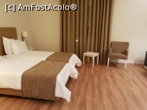 [P08] prin camera de hotel » foto by robert
 - 
<span class="allrVoted glyphicon glyphicon-heart hidden" id="av984286"></span>
<a class="m-l-10 hidden" id="sv984286" onclick="voting_Foto_DelVot(,984286,23963)" role="button">șterge vot <span class="glyphicon glyphicon-remove"></span></a>
<a id="v9984286" class=" c-red"  onclick="voting_Foto_SetVot(984286)" role="button"><span class="glyphicon glyphicon-heart-empty"></span> <b>LIKE</b> = Votează poza</a> <img class="hidden"  id="f984286W9" src="/imagini/loader.gif" border="0" /><span class="AjErrMes hidden" id="e984286ErM"></span>