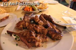 [P18] Sliema, Restaurantul Il Merill, Umăr de miel la cuptor » foto by mprofeanu
 - 
<span class="allrVoted glyphicon glyphicon-heart hidden" id="av1274620"></span>
<a class="m-l-10 hidden" id="sv1274620" onclick="voting_Foto_DelVot(,1274620,23969)" role="button">șterge vot <span class="glyphicon glyphicon-remove"></span></a>
<a id="v91274620" class=" c-red"  onclick="voting_Foto_SetVot(1274620)" role="button"><span class="glyphicon glyphicon-heart-empty"></span> <b>LIKE</b> = Votează poza</a> <img class="hidden"  id="f1274620W9" src="/imagini/loader.gif" border="0" /><span class="AjErrMes hidden" id="e1274620ErM"></span>
