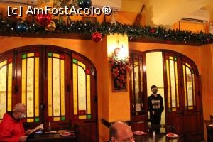 [P31] Sliema, Restaurantul Ta' Kris așteaptă Crăciunul » foto by mprofeanu
 - 
<span class="allrVoted glyphicon glyphicon-heart hidden" id="av1274633"></span>
<a class="m-l-10 hidden" id="sv1274633" onclick="voting_Foto_DelVot(,1274633,23969)" role="button">șterge vot <span class="glyphicon glyphicon-remove"></span></a>
<a id="v91274633" class=" c-red"  onclick="voting_Foto_SetVot(1274633)" role="button"><span class="glyphicon glyphicon-heart-empty"></span> <b>LIKE</b> = Votează poza</a> <img class="hidden"  id="f1274633W9" src="/imagini/loader.gif" border="0" /><span class="AjErrMes hidden" id="e1274633ErM"></span>