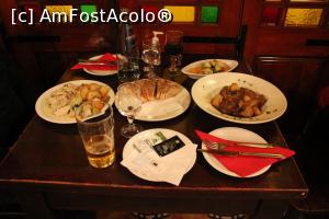 [P36] Sliema, Restaurantul Ta' Kris, Masa noastră » foto by mprofeanu
 - 
<span class="allrVoted glyphicon glyphicon-heart hidden" id="av1274638"></span>
<a class="m-l-10 hidden" id="sv1274638" onclick="voting_Foto_DelVot(,1274638,23969)" role="button">șterge vot <span class="glyphicon glyphicon-remove"></span></a>
<a id="v91274638" class=" c-red"  onclick="voting_Foto_SetVot(1274638)" role="button"><span class="glyphicon glyphicon-heart-empty"></span> <b>LIKE</b> = Votează poza</a> <img class="hidden"  id="f1274638W9" src="/imagini/loader.gif" border="0" /><span class="AjErrMes hidden" id="e1274638ErM"></span>