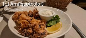 [P10] Cockney`s Restaurant, calamari cu sos tartar și lămâie » foto by irinad
 - 
<span class="allrVoted glyphicon glyphicon-heart hidden" id="av1512197"></span>
<a class="m-l-10 hidden" id="sv1512197" onclick="voting_Foto_DelVot(,1512197,23969)" role="button">șterge vot <span class="glyphicon glyphicon-remove"></span></a>
<a id="v91512197" class=" c-red"  onclick="voting_Foto_SetVot(1512197)" role="button"><span class="glyphicon glyphicon-heart-empty"></span> <b>LIKE</b> = Votează poza</a> <img class="hidden"  id="f1512197W9" src="/imagini/loader.gif" border="0" /><span class="AjErrMes hidden" id="e1512197ErM"></span>