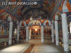 [P20] Mănăstirea Jercălăi - Biserica nouă. Vedere înspre pronaos.  » foto by iulianic
 - 
<span class="allrVoted glyphicon glyphicon-heart hidden" id="av984810"></span>
<a class="m-l-10 hidden" id="sv984810" onclick="voting_Foto_DelVot(,984810,23972)" role="button">șterge vot <span class="glyphicon glyphicon-remove"></span></a>
<a id="v9984810" class=" c-red"  onclick="voting_Foto_SetVot(984810)" role="button"><span class="glyphicon glyphicon-heart-empty"></span> <b>LIKE</b> = Votează poza</a> <img class="hidden"  id="f984810W9" src="/imagini/loader.gif" border="0" /><span class="AjErrMes hidden" id="e984810ErM"></span>