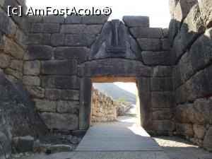 [P01] Poarta Leilor într-unul din puţinele momente (îndelung vânat), fără vizitatori în preajmă » foto by irinad
 - 
<span class="allrVoted glyphicon glyphicon-heart hidden" id="av828770"></span>
<a class="m-l-10 hidden" id="sv828770" onclick="voting_Foto_DelVot(,828770,23974)" role="button">șterge vot <span class="glyphicon glyphicon-remove"></span></a>
<a id="v9828770" class=" c-red"  onclick="voting_Foto_SetVot(828770)" role="button"><span class="glyphicon glyphicon-heart-empty"></span> <b>LIKE</b> = Votează poza</a> <img class="hidden"  id="f828770W9" src="/imagini/loader.gif" border="0" /><span class="AjErrMes hidden" id="e828770ErM"></span>
