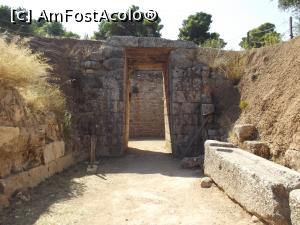 [P43] Ruine miceniene lângă muzeu » foto by irinad
 - 
<span class="allrVoted glyphicon glyphicon-heart hidden" id="av828827"></span>
<a class="m-l-10 hidden" id="sv828827" onclick="voting_Foto_DelVot(,828827,23974)" role="button">șterge vot <span class="glyphicon glyphicon-remove"></span></a>
<a id="v9828827" class=" c-red"  onclick="voting_Foto_SetVot(828827)" role="button"><span class="glyphicon glyphicon-heart-empty"></span> <b>LIKE</b> = Votează poza</a> <img class="hidden"  id="f828827W9" src="/imagini/loader.gif" border="0" /><span class="AjErrMes hidden" id="e828827ErM"></span>