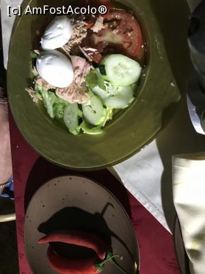 [P21] Salata de ton era porție dublă » foto by krisstinna
 - 
<span class="allrVoted glyphicon glyphicon-heart hidden" id="av1039023"></span>
<a class="m-l-10 hidden" id="sv1039023" onclick="voting_Foto_DelVot(,1039023,24022)" role="button">șterge vot <span class="glyphicon glyphicon-remove"></span></a>
<a id="v91039023" class=" c-red"  onclick="voting_Foto_SetVot(1039023)" role="button"><span class="glyphicon glyphicon-heart-empty"></span> <b>LIKE</b> = Votează poza</a> <img class="hidden"  id="f1039023W9" src="/imagini/loader.gif" border="0" /><span class="AjErrMes hidden" id="e1039023ErM"></span>