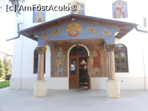 [P04] Mănăstirea Țigănești - Biserica mare, intrarea. » foto by iulianic
 - 
<span class="allrVoted glyphicon glyphicon-heart hidden" id="av1424085"></span>
<a class="m-l-10 hidden" id="sv1424085" onclick="voting_Foto_DelVot(,1424085,24032)" role="button">șterge vot <span class="glyphicon glyphicon-remove"></span></a>
<a id="v91424085" class=" c-red"  onclick="voting_Foto_SetVot(1424085)" role="button"><span class="glyphicon glyphicon-heart-empty"></span> <b>LIKE</b> = Votează poza</a> <img class="hidden"  id="f1424085W9" src="/imagini/loader.gif" border="0" /><span class="AjErrMes hidden" id="e1424085ErM"></span>