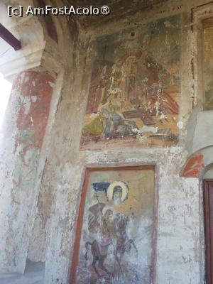 [P09] Mănăstirea Țigănești - Biserica din cimitir, pictura din pridvor. » foto by iulianic
 - 
<span class="allrVoted glyphicon glyphicon-heart hidden" id="av1424090"></span>
<a class="m-l-10 hidden" id="sv1424090" onclick="voting_Foto_DelVot(,1424090,24032)" role="button">șterge vot <span class="glyphicon glyphicon-remove"></span></a>
<a id="v91424090" class=" c-red"  onclick="voting_Foto_SetVot(1424090)" role="button"><span class="glyphicon glyphicon-heart-empty"></span> <b>LIKE</b> = Votează poza</a> <img class="hidden"  id="f1424090W9" src="/imagini/loader.gif" border="0" /><span class="AjErrMes hidden" id="e1424090ErM"></span>