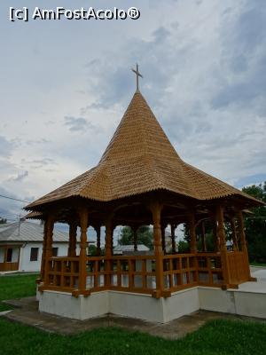 [P10] Altar de vară - Mănăstirea Țigănești, Ilfov.  » foto by tata123 🔱
 - 
<span class="allrVoted glyphicon glyphicon-heart hidden" id="av989670"></span>
<a class="m-l-10 hidden" id="sv989670" onclick="voting_Foto_DelVot(,989670,24032)" role="button">șterge vot <span class="glyphicon glyphicon-remove"></span></a>
<a id="v9989670" class=" c-red"  onclick="voting_Foto_SetVot(989670)" role="button"><span class="glyphicon glyphicon-heart-empty"></span> <b>LIKE</b> = Votează poza</a> <img class="hidden"  id="f989670W9" src="/imagini/loader.gif" border="0" /><span class="AjErrMes hidden" id="e989670ErM"></span>