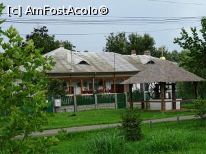 [P16] Case monahale și altă fântână - Mănăstirea Țigănești, Ilfov.  » foto by tata123 🔱
 - 
<span class="allrVoted glyphicon glyphicon-heart hidden" id="av989681"></span>
<a class="m-l-10 hidden" id="sv989681" onclick="voting_Foto_DelVot(,989681,24032)" role="button">șterge vot <span class="glyphicon glyphicon-remove"></span></a>
<a id="v9989681" class=" c-red"  onclick="voting_Foto_SetVot(989681)" role="button"><span class="glyphicon glyphicon-heart-empty"></span> <b>LIKE</b> = Votează poza</a> <img class="hidden"  id="f989681W9" src="/imagini/loader.gif" border="0" /><span class="AjErrMes hidden" id="e989681ErM"></span>