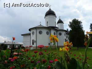 [P09] Biserica „Adormirea Maicii Domnului” - Mănăstirea Țigănești, Ilfov.  » foto by tata123 🔱
 - 
<span class="allrVoted glyphicon glyphicon-heart hidden" id="av989668"></span>
<a class="m-l-10 hidden" id="sv989668" onclick="voting_Foto_DelVot(,989668,24032)" role="button">șterge vot <span class="glyphicon glyphicon-remove"></span></a>
<a id="v9989668" class=" c-red"  onclick="voting_Foto_SetVot(989668)" role="button"><span class="glyphicon glyphicon-heart-empty"></span> <b>LIKE</b> = Votează poza</a> <img class="hidden"  id="f989668W9" src="/imagini/loader.gif" border="0" /><span class="AjErrMes hidden" id="e989668ErM"></span>