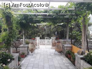 [P34] Two Palms Villa - curtea.  » foto by Aurici
 - 
<span class="allrVoted glyphicon glyphicon-heart hidden" id="av990178"></span>
<a class="m-l-10 hidden" id="sv990178" onclick="voting_Foto_DelVot(,990178,24044)" role="button">șterge vot <span class="glyphicon glyphicon-remove"></span></a>
<a id="v9990178" class=" c-red"  onclick="voting_Foto_SetVot(990178)" role="button"><span class="glyphicon glyphicon-heart-empty"></span> <b>LIKE</b> = Votează poza</a> <img class="hidden"  id="f990178W9" src="/imagini/loader.gif" border="0" /><span class="AjErrMes hidden" id="e990178ErM"></span>