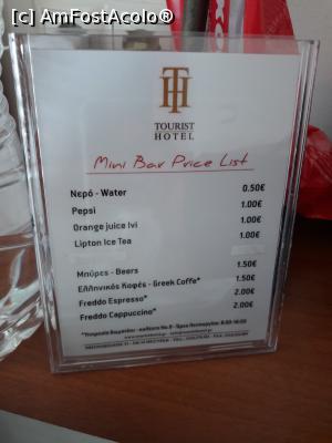 [P11] preturi la minibar » foto by silvia tudoran
 - 
<span class="allrVoted glyphicon glyphicon-heart hidden" id="av990791"></span>
<a class="m-l-10 hidden" id="sv990791" onclick="voting_Foto_DelVot(,990791,24056)" role="button">șterge vot <span class="glyphicon glyphicon-remove"></span></a>
<a id="v9990791" class=" c-red"  onclick="voting_Foto_SetVot(990791)" role="button"><span class="glyphicon glyphicon-heart-empty"></span> <b>LIKE</b> = Votează poza</a> <img class="hidden"  id="f990791W9" src="/imagini/loader.gif" border="0" /><span class="AjErrMes hidden" id="e990791ErM"></span>