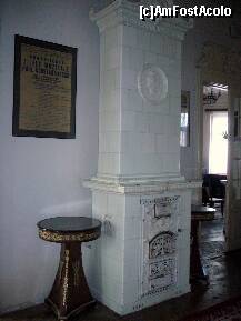 [P12] Muzeul Memorial 'Paul Constantinescu' - holul casei » foto by magdalena
 - 
<span class="allrVoted glyphicon glyphicon-heart hidden" id="av278365"></span>
<a class="m-l-10 hidden" id="sv278365" onclick="voting_Foto_DelVot(,278365,24085)" role="button">șterge vot <span class="glyphicon glyphicon-remove"></span></a>
<a id="v9278365" class=" c-red"  onclick="voting_Foto_SetVot(278365)" role="button"><span class="glyphicon glyphicon-heart-empty"></span> <b>LIKE</b> = Votează poza</a> <img class="hidden"  id="f278365W9" src="/imagini/loader.gif" border="0" /><span class="AjErrMes hidden" id="e278365ErM"></span>
