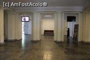 [P05] Tbilisi, Muzeul de Arte Plastice Shalva Amiranashvili, holul sobru de la intrare, dar ce minuni are în interior, se vizitează doar Trezoreria la parter în partea dreaptă » foto by mprofeanu
 - 
<span class="allrVoted glyphicon glyphicon-heart hidden" id="av1152046"></span>
<a class="m-l-10 hidden" id="sv1152046" onclick="voting_Foto_DelVot(,1152046,24087)" role="button">șterge vot <span class="glyphicon glyphicon-remove"></span></a>
<a id="v91152046" class=" c-red"  onclick="voting_Foto_SetVot(1152046)" role="button"><span class="glyphicon glyphicon-heart-empty"></span> <b>LIKE</b> = Votează poza</a> <img class="hidden"  id="f1152046W9" src="/imagini/loader.gif" border="0" /><span class="AjErrMes hidden" id="e1152046ErM"></span>