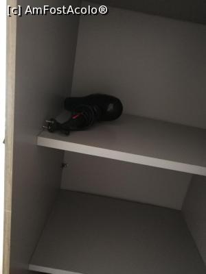 [P16] Foenul pus la dispozitie » foto by LaraCroft <span class="label label-default labelC_thin small">NEVOTABILĂ</span>