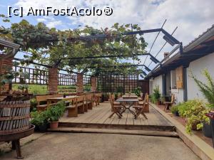 [P26] Restaurant La Vigna » foto by crismis
 - 
<span class="allrVoted glyphicon glyphicon-heart hidden" id="av1353388"></span>
<a class="m-l-10 hidden" id="sv1353388" onclick="voting_Foto_DelVot(,1353388,24110)" role="button">șterge vot <span class="glyphicon glyphicon-remove"></span></a>
<a id="v91353388" class=" c-red"  onclick="voting_Foto_SetVot(1353388)" role="button"><span class="glyphicon glyphicon-heart-empty"></span> <b>LIKE</b> = Votează poza</a> <img class="hidden"  id="f1353388W9" src="/imagini/loader.gif" border="0" /><span class="AjErrMes hidden" id="e1353388ErM"></span>