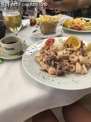 [P15] Lovor Restaurant, Rovinj » foto by krisstinna
 - 
<span class="allrVoted glyphicon glyphicon-heart hidden" id="av1016649"></span>
<a class="m-l-10 hidden" id="sv1016649" onclick="voting_Foto_DelVot(,1016649,24110)" role="button">șterge vot <span class="glyphicon glyphicon-remove"></span></a>
<a id="v91016649" class=" c-red"  onclick="voting_Foto_SetVot(1016649)" role="button"><span class="glyphicon glyphicon-heart-empty"></span> <b>LIKE</b> = Votează poza</a> <img class="hidden"  id="f1016649W9" src="/imagini/loader.gif" border="0" /><span class="AjErrMes hidden" id="e1016649ErM"></span>