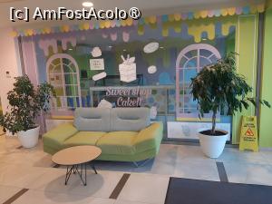 [P51] Cofetaria din zona puscinei » foto by roxxie
 - 
<span class="allrVoted glyphicon glyphicon-heart hidden" id="av1499201"></span>
<a class="m-l-10 hidden" id="sv1499201" onclick="voting_Foto_DelVot(,1499201,24125)" role="button">șterge vot <span class="glyphicon glyphicon-remove"></span></a>
<a id="v91499201" class=" c-red"  onclick="voting_Foto_SetVot(1499201)" role="button"><span class="glyphicon glyphicon-heart-empty"></span> <b>LIKE</b> = Votează poza</a> <img class="hidden"  id="f1499201W9" src="/imagini/loader.gif" border="0" /><span class="AjErrMes hidden" id="e1499201ErM"></span>