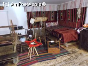 [P14] Interior, Casa mică.  » foto by mihaelavoicu
 - 
<span class="allrVoted glyphicon glyphicon-heart hidden" id="av998847"></span>
<a class="m-l-10 hidden" id="sv998847" onclick="voting_Foto_DelVot(,998847,24135)" role="button">șterge vot <span class="glyphicon glyphicon-remove"></span></a>
<a id="v9998847" class=" c-red"  onclick="voting_Foto_SetVot(998847)" role="button"><span class="glyphicon glyphicon-heart-empty"></span> <b>LIKE</b> = Votează poza</a> <img class="hidden"  id="f998847W9" src="/imagini/loader.gif" border="0" /><span class="AjErrMes hidden" id="e998847ErM"></span>