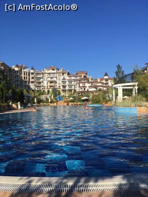 [P01] piscina mare » foto by viktor
 - 
<span class="allrVoted glyphicon glyphicon-heart hidden" id="av1000115"></span>
<a class="m-l-10 hidden" id="sv1000115" onclick="voting_Foto_DelVot(,1000115,24152)" role="button">șterge vot <span class="glyphicon glyphicon-remove"></span></a>
<a id="v91000115" class=" c-red"  onclick="voting_Foto_SetVot(1000115)" role="button"><span class="glyphicon glyphicon-heart-empty"></span> <b>LIKE</b> = Votează poza</a> <img class="hidden"  id="f1000115W9" src="/imagini/loader.gif" border="0" /><span class="AjErrMes hidden" id="e1000115ErM"></span>