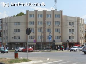 [P01] Fetești - Hotel Miorița. Vedere frontală.  » foto by iulianic
 - 
<span class="allrVoted glyphicon glyphicon-heart hidden" id="av1000354"></span>
<a class="m-l-10 hidden" id="sv1000354" onclick="voting_Foto_DelVot(,1000354,24156)" role="button">șterge vot <span class="glyphicon glyphicon-remove"></span></a>
<a id="v91000354" class=" c-red"  onclick="voting_Foto_SetVot(1000354)" role="button"><span class="glyphicon glyphicon-heart-empty"></span> <b>LIKE</b> = Votează poza</a> <img class="hidden"  id="f1000354W9" src="/imagini/loader.gif" border="0" /><span class="AjErrMes hidden" id="e1000354ErM"></span>