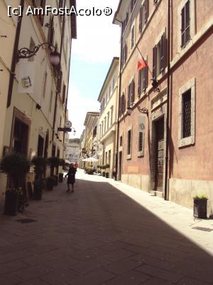[P09] Corso Mazzini - în dreapta, tribunalul.  » foto by Carmen Ion
 - 
<span class="allrVoted glyphicon glyphicon-heart hidden" id="av1001492"></span>
<a class="m-l-10 hidden" id="sv1001492" onclick="voting_Foto_DelVot(,1001492,24183)" role="button">șterge vot <span class="glyphicon glyphicon-remove"></span></a>
<a id="v91001492" class=" c-red"  onclick="voting_Foto_SetVot(1001492)" role="button"><span class="glyphicon glyphicon-heart-empty"></span> <b>LIKE</b> = Votează poza</a> <img class="hidden"  id="f1001492W9" src="/imagini/loader.gif" border="0" /><span class="AjErrMes hidden" id="e1001492ErM"></span>