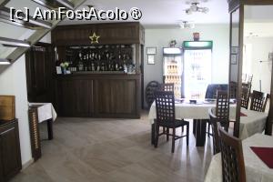 [P14] Pensiunea Roberto din Ciungetu, Vâlcea, Barul  » foto by mprofeanu
 - 
<span class="allrVoted glyphicon glyphicon-heart hidden" id="av1391816"></span>
<a class="m-l-10 hidden" id="sv1391816" onclick="voting_Foto_DelVot(,1391816,24195)" role="button">șterge vot <span class="glyphicon glyphicon-remove"></span></a>
<a id="v91391816" class=" c-red"  onclick="voting_Foto_SetVot(1391816)" role="button"><span class="glyphicon glyphicon-heart-empty"></span> <b>LIKE</b> = Votează poza</a> <img class="hidden"  id="f1391816W9" src="/imagini/loader.gif" border="0" /><span class="AjErrMes hidden" id="e1391816ErM"></span>