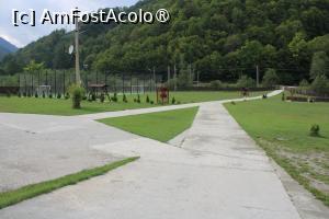 [P34] Pensiunea Roberto din Ciungetu, Vâlcea, Terenul de sport și imensa Curte... » foto by mprofeanu
 - 
<span class="allrVoted glyphicon glyphicon-heart hidden" id="av1391836"></span>
<a class="m-l-10 hidden" id="sv1391836" onclick="voting_Foto_DelVot(,1391836,24195)" role="button">șterge vot <span class="glyphicon glyphicon-remove"></span></a>
<a id="v91391836" class=" c-red"  onclick="voting_Foto_SetVot(1391836)" role="button"><span class="glyphicon glyphicon-heart-empty"></span> <b>LIKE</b> = Votează poza</a> <img class="hidden"  id="f1391836W9" src="/imagini/loader.gif" border="0" /><span class="AjErrMes hidden" id="e1391836ErM"></span>