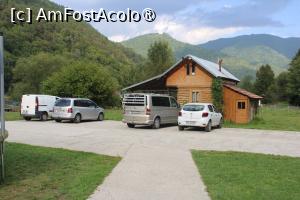 [P06] Pensiunea Roberto din Ciungetu, Vâlcea, Parcarea văzută din Curte  » foto by mprofeanu
 - 
<span class="allrVoted glyphicon glyphicon-heart hidden" id="av1391808"></span>
<a class="m-l-10 hidden" id="sv1391808" onclick="voting_Foto_DelVot(,1391808,24195)" role="button">șterge vot <span class="glyphicon glyphicon-remove"></span></a>
<a id="v91391808" class=" c-red"  onclick="voting_Foto_SetVot(1391808)" role="button"><span class="glyphicon glyphicon-heart-empty"></span> <b>LIKE</b> = Votează poza</a> <img class="hidden"  id="f1391808W9" src="/imagini/loader.gif" border="0" /><span class="AjErrMes hidden" id="e1391808ErM"></span>