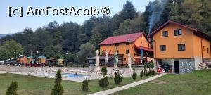 [P09] Mălaia, Vâlcea, Pensiunea Roberto din Ciungetu, Piscina și Plaja văzute din Curte » foto by mprofeanu
 - 
<span class="allrVoted glyphicon glyphicon-heart hidden" id="av1391811"></span>
<a class="m-l-10 hidden" id="sv1391811" onclick="voting_Foto_DelVot(,1391811,24195)" role="button">șterge vot <span class="glyphicon glyphicon-remove"></span></a>
<a id="v91391811" class=" c-red"  onclick="voting_Foto_SetVot(1391811)" role="button"><span class="glyphicon glyphicon-heart-empty"></span> <b>LIKE</b> = Votează poza</a> <img class="hidden"  id="f1391811W9" src="/imagini/loader.gif" border="0" /><span class="AjErrMes hidden" id="e1391811ErM"></span>