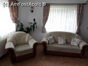 [P12] Spaţiul de relaxare de la parter, de lângă sala de mese.  » foto by Safta Radu
 - 
<span class="allrVoted glyphicon glyphicon-heart hidden" id="av1002449"></span>
<a class="m-l-10 hidden" id="sv1002449" onclick="voting_Foto_DelVot(,1002449,24203)" role="button">șterge vot <span class="glyphicon glyphicon-remove"></span></a>
<a id="v91002449" class=" c-red"  onclick="voting_Foto_SetVot(1002449)" role="button"><span class="glyphicon glyphicon-heart-empty"></span> <b>LIKE</b> = Votează poza</a> <img class="hidden"  id="f1002449W9" src="/imagini/loader.gif" border="0" /><span class="AjErrMes hidden" id="e1002449ErM"></span>