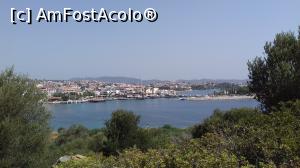 [P02] Datça dinspre colina din spatele plajei Azganlı » foto by irinad
 - 
<span class="allrVoted glyphicon glyphicon-heart hidden" id="av985230"></span>
<a class="m-l-10 hidden" id="sv985230" onclick="voting_Foto_DelVot(,985230,24205)" role="button">șterge vot <span class="glyphicon glyphicon-remove"></span></a>
<a id="v9985230" class=" c-red"  onclick="voting_Foto_SetVot(985230)" role="button"><span class="glyphicon glyphicon-heart-empty"></span> <b>LIKE</b> = Votează poza</a> <img class="hidden"  id="f985230W9" src="/imagini/loader.gif" border="0" /><span class="AjErrMes hidden" id="e985230ErM"></span>