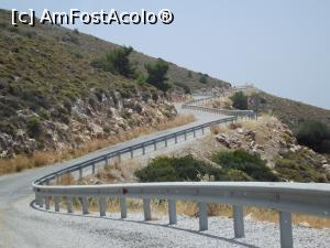 [P50] Şoseaua de coastă, paralelă cu marea, ce duce către toate plajele frumoase ale peninsulei Datça » foto by irinad
 - 
<span class="allrVoted glyphicon glyphicon-heart hidden" id="av985278"></span>
<a class="m-l-10 hidden" id="sv985278" onclick="voting_Foto_DelVot(,985278,24205)" role="button">șterge vot <span class="glyphicon glyphicon-remove"></span></a>
<a id="v9985278" class=" c-red"  onclick="voting_Foto_SetVot(985278)" role="button"><span class="glyphicon glyphicon-heart-empty"></span> <b>LIKE</b> = Votează poza</a> <img class="hidden"  id="f985278W9" src="/imagini/loader.gif" border="0" /><span class="AjErrMes hidden" id="e985278ErM"></span>