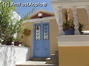 [P17] Casă colorată refăcută în Chorio » foto by irinad
 - 
<span class="allrVoted glyphicon glyphicon-heart hidden" id="av1000016"></span>
<a class="m-l-10 hidden" id="sv1000016" onclick="voting_Foto_DelVot(,1000016,24208)" role="button">șterge vot <span class="glyphicon glyphicon-remove"></span></a>
<a id="v91000016" class=" c-red"  onclick="voting_Foto_SetVot(1000016)" role="button"><span class="glyphicon glyphicon-heart-empty"></span> <b>LIKE</b> = Votează poza</a> <img class="hidden"  id="f1000016W9" src="/imagini/loader.gif" border="0" /><span class="AjErrMes hidden" id="e1000016ErM"></span>