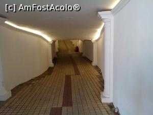 [P20] Tunelul spre plaja » foto by Yoda
 - 
<span class="allrVoted glyphicon glyphicon-heart hidden" id="av1280052"></span>
<a class="m-l-10 hidden" id="sv1280052" onclick="voting_Foto_DelVot(,1280052,24210)" role="button">șterge vot <span class="glyphicon glyphicon-remove"></span></a>
<a id="v91280052" class=" c-red"  onclick="voting_Foto_SetVot(1280052)" role="button"><span class="glyphicon glyphicon-heart-empty"></span> <b>LIKE</b> = Votează poza</a> <img class="hidden"  id="f1280052W9" src="/imagini/loader.gif" border="0" /><span class="AjErrMes hidden" id="e1280052ErM"></span>