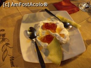 [P11] Un desert, din partea casei! O Aggelos.  » foto by maryka
 - 
<span class="allrVoted glyphicon glyphicon-heart hidden" id="av1002903"></span>
<a class="m-l-10 hidden" id="sv1002903" onclick="voting_Foto_DelVot(,1002903,24213)" role="button">șterge vot <span class="glyphicon glyphicon-remove"></span></a>
<a id="v91002903" class=" c-red"  onclick="voting_Foto_SetVot(1002903)" role="button"><span class="glyphicon glyphicon-heart-empty"></span> <b>LIKE</b> = Votează poza</a> <img class="hidden"  id="f1002903W9" src="/imagini/loader.gif" border="0" /><span class="AjErrMes hidden" id="e1002903ErM"></span>