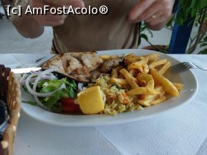 [P20] Taverna O Aggelos.  » foto by maryka
 - 
<span class="allrVoted glyphicon glyphicon-heart hidden" id="av1002912"></span>
<a class="m-l-10 hidden" id="sv1002912" onclick="voting_Foto_DelVot(,1002912,24213)" role="button">șterge vot <span class="glyphicon glyphicon-remove"></span></a>
<a id="v91002912" class=" c-red"  onclick="voting_Foto_SetVot(1002912)" role="button"><span class="glyphicon glyphicon-heart-empty"></span> <b>LIKE</b> = Votează poza</a> <img class="hidden"  id="f1002912W9" src="/imagini/loader.gif" border="0" /><span class="AjErrMes hidden" id="e1002912ErM"></span>