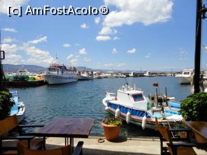 [P14] Priveliște de la Le Grand Blue, portul din Molyvos.  » foto by maryka
 - 
<span class="allrVoted glyphicon glyphicon-heart hidden" id="av1003789"></span>
<a class="m-l-10 hidden" id="sv1003789" onclick="voting_Foto_DelVot(,1003789,24213)" role="button">șterge vot <span class="glyphicon glyphicon-remove"></span></a>
<a id="v91003789" class=" c-red"  onclick="voting_Foto_SetVot(1003789)" role="button"><span class="glyphicon glyphicon-heart-empty"></span> <b>LIKE</b> = Votează poza</a> <img class="hidden"  id="f1003789W9" src="/imagini/loader.gif" border="0" /><span class="AjErrMes hidden" id="e1003789ErM"></span>